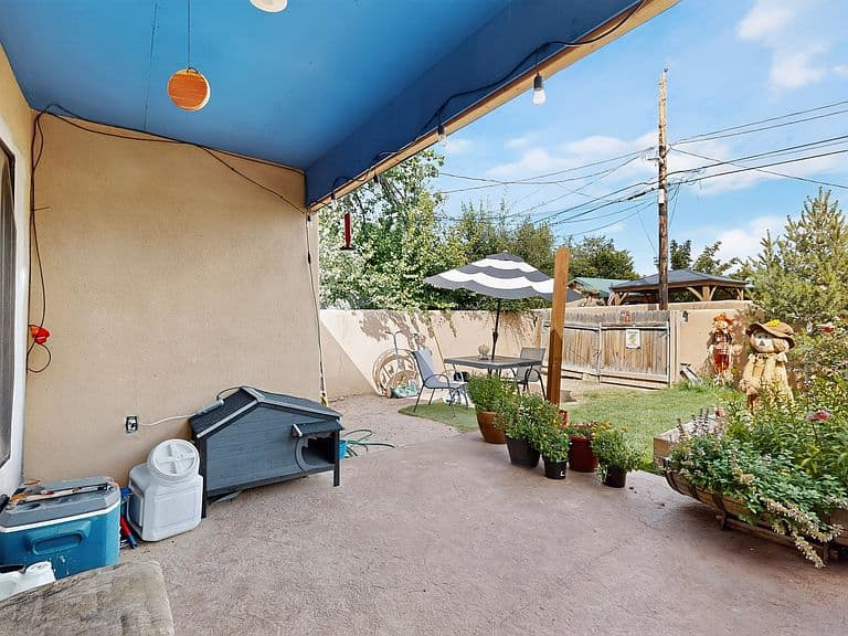 Listing photo 5