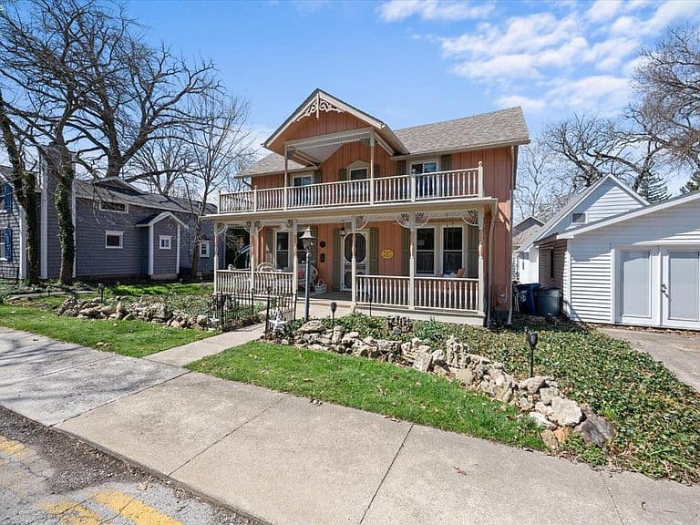 Listing photo 4