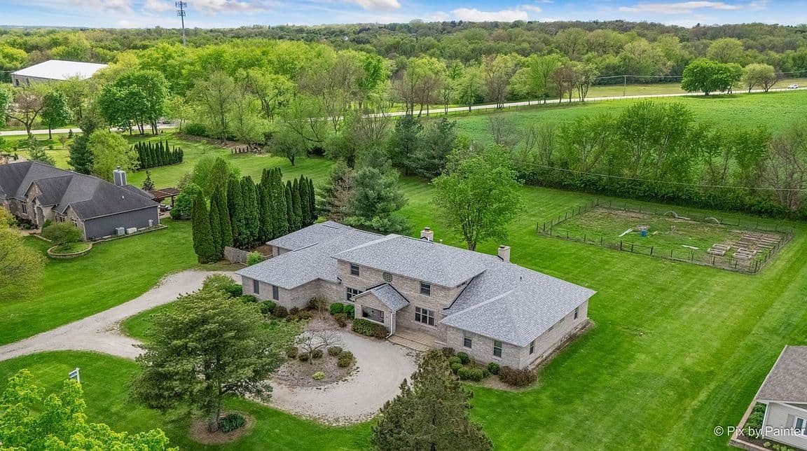 Primary listing photo