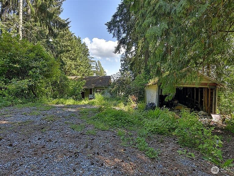 Listing photo 5