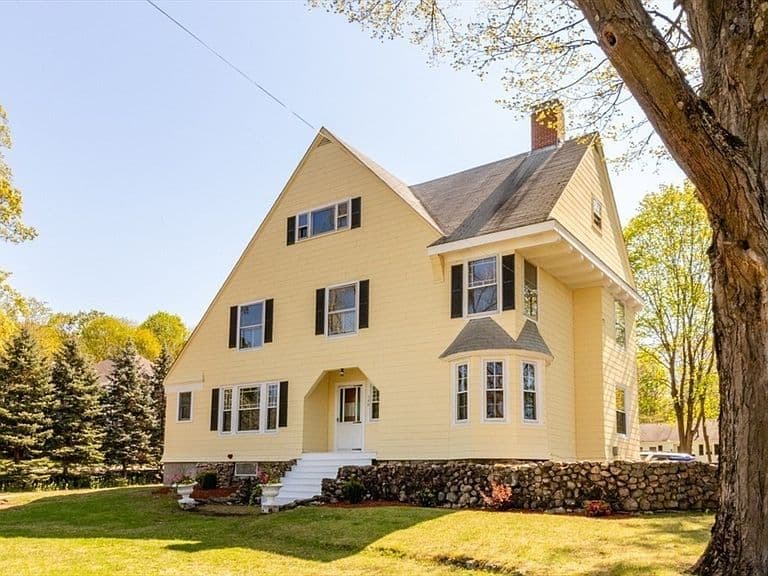 Listing photo 2