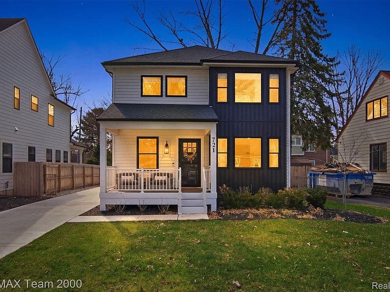 Listing photo 2