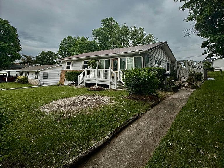 Listing photo 3
