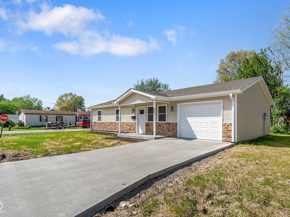 Primary listing photo