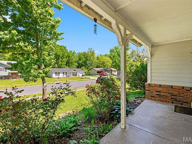 Listing photo 4