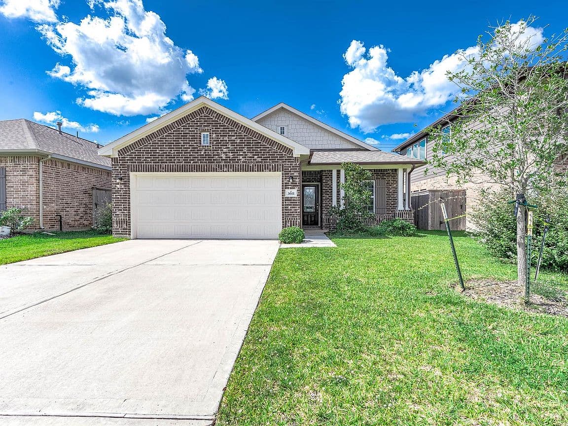 Primary listing photo