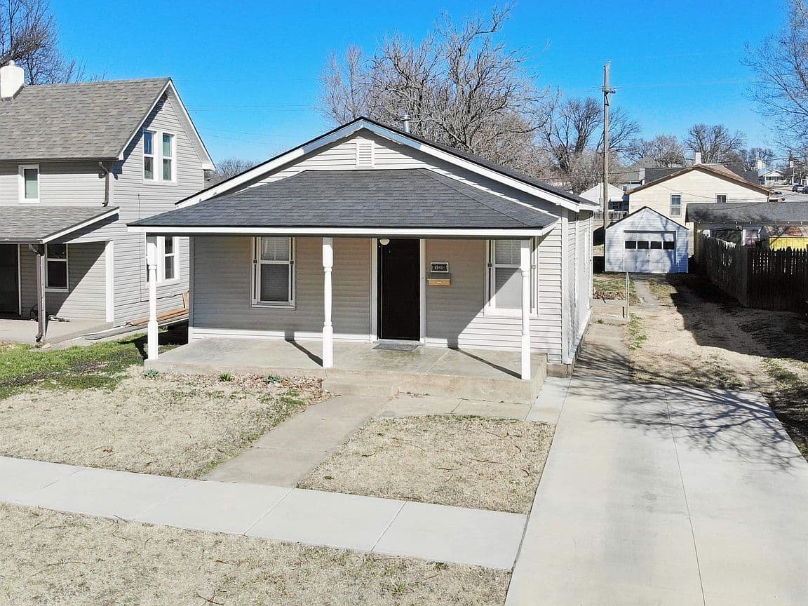 Primary listing photo