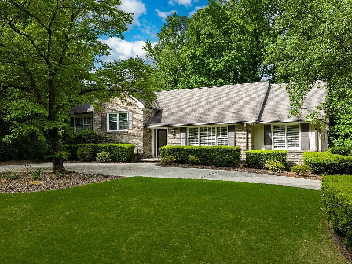 Primary listing photo