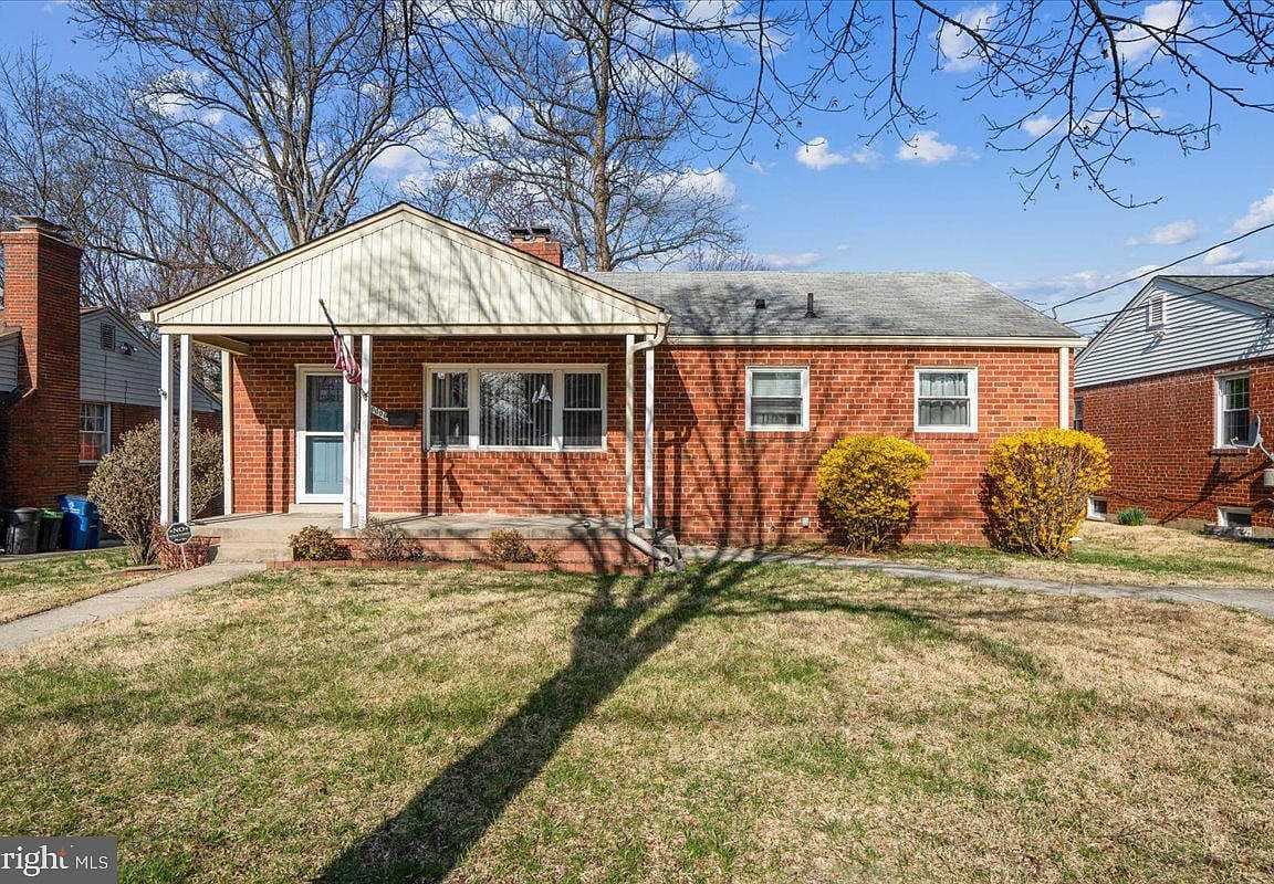 Primary listing photo