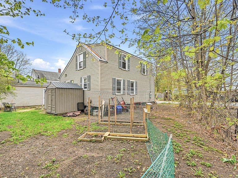 Listing photo 4