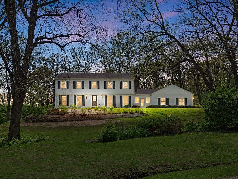 Listing photo
