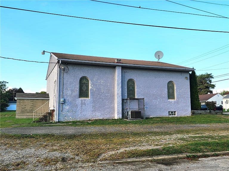 Listing photo 4