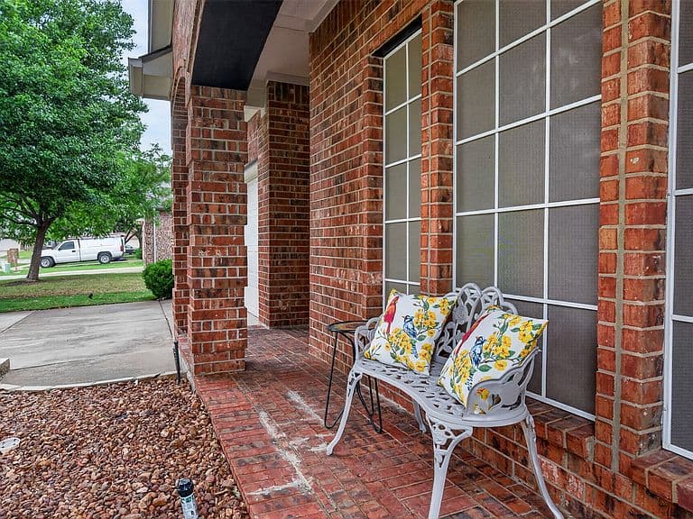 Listing photo 4