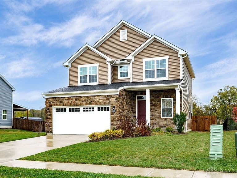 Listing photo 2