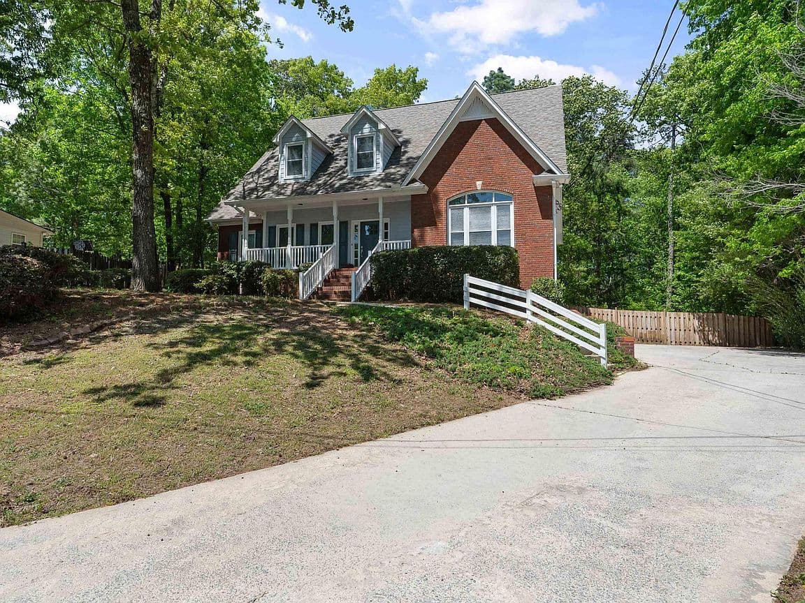 Primary listing photo