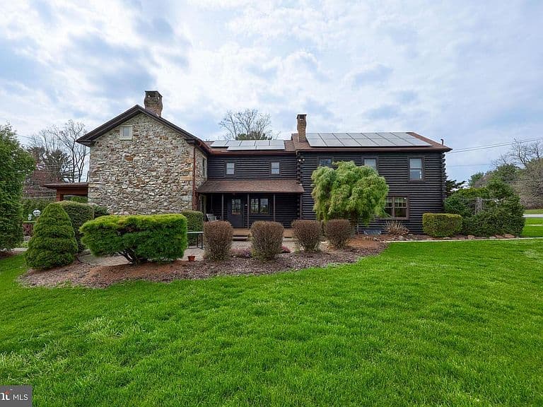 Listing photo