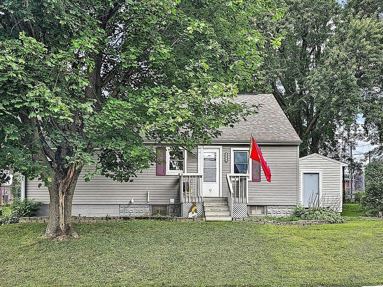 Listing photo