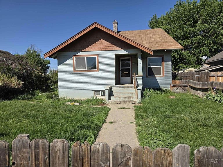 Listing photo 3