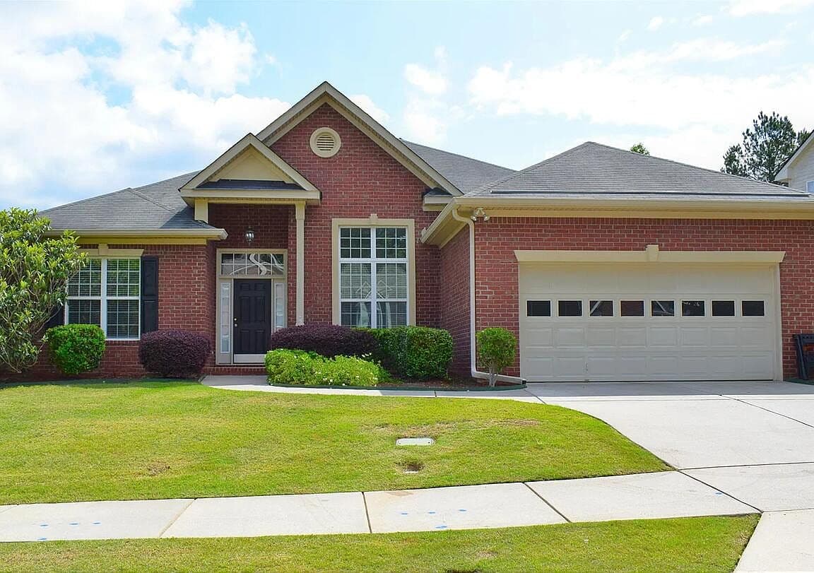 Primary listing photo