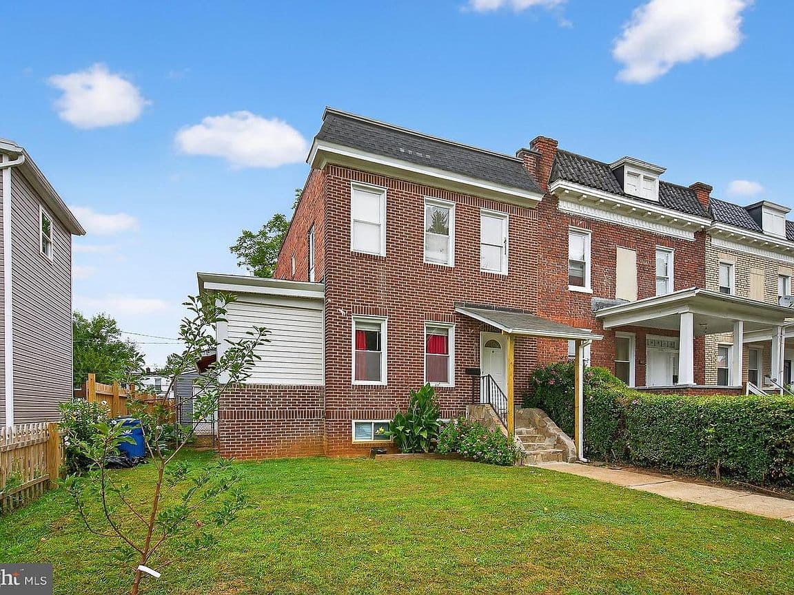 Primary listing photo
