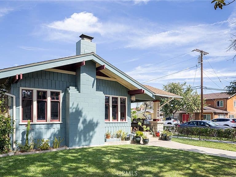 Listing photo 5