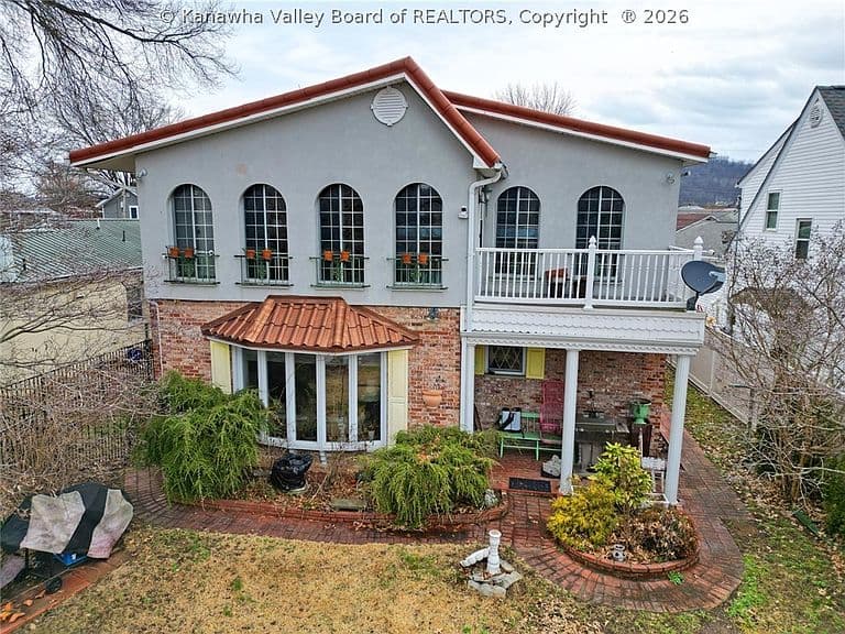 Listing photo 2