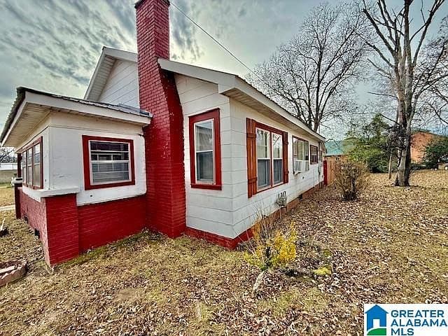 Listing photo 4