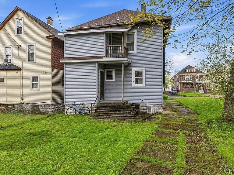 Listing photo 5