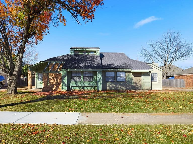 Listing photo 4