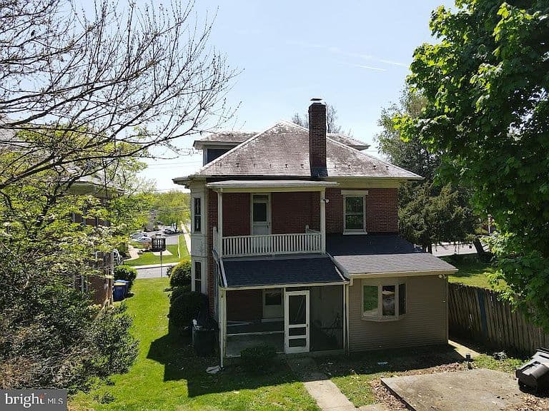 Listing photo 5