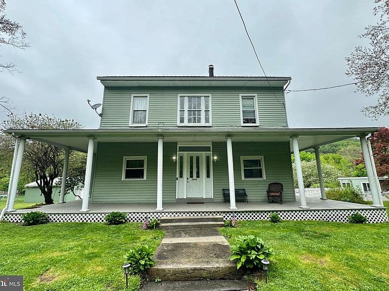 Listing photo 2
