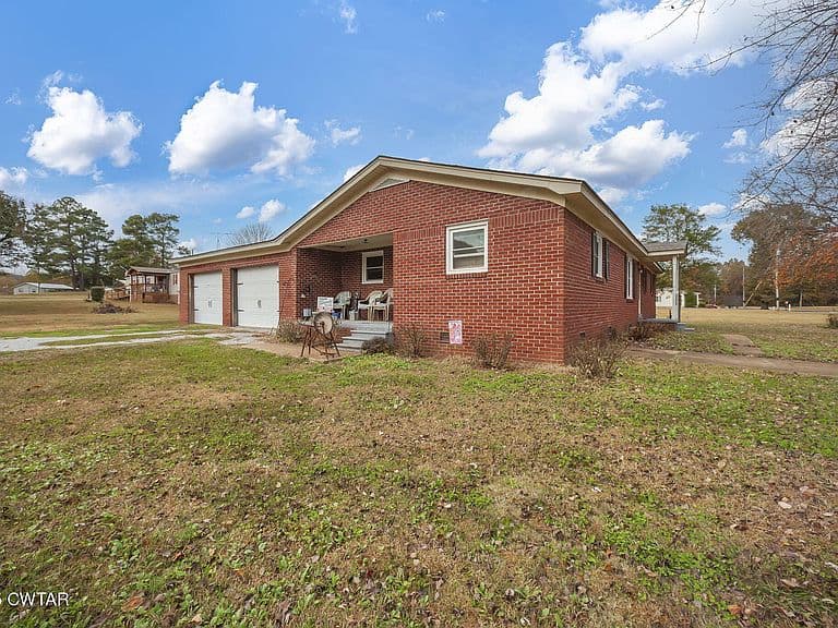 Listing photo 5