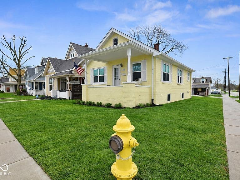 Listing photo 4