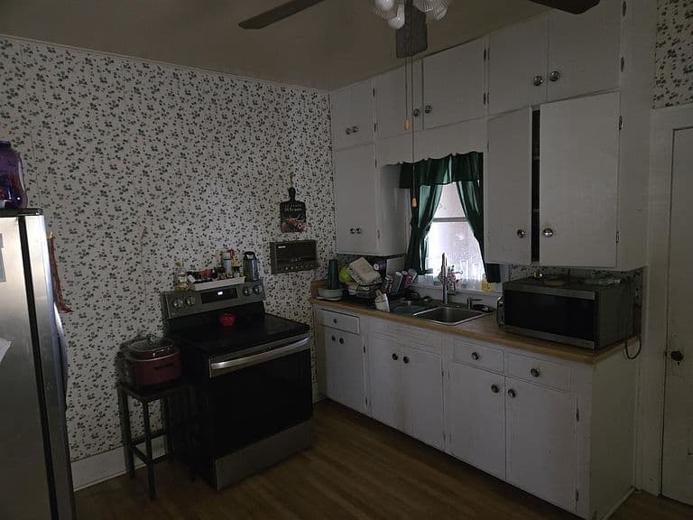 Listing photo 5