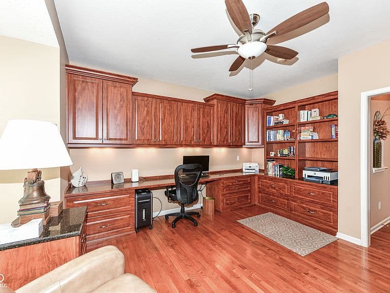 Listing photo 5