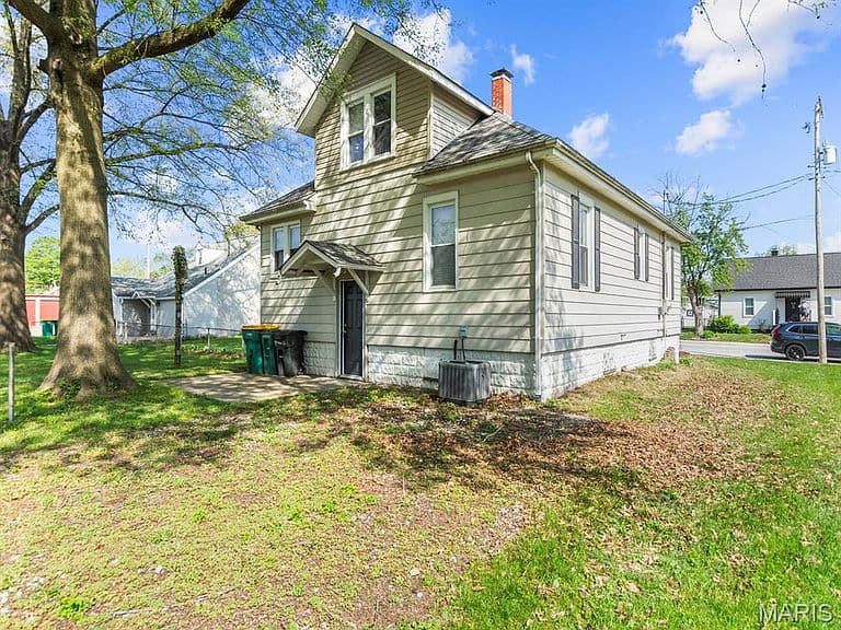 Listing photo 5