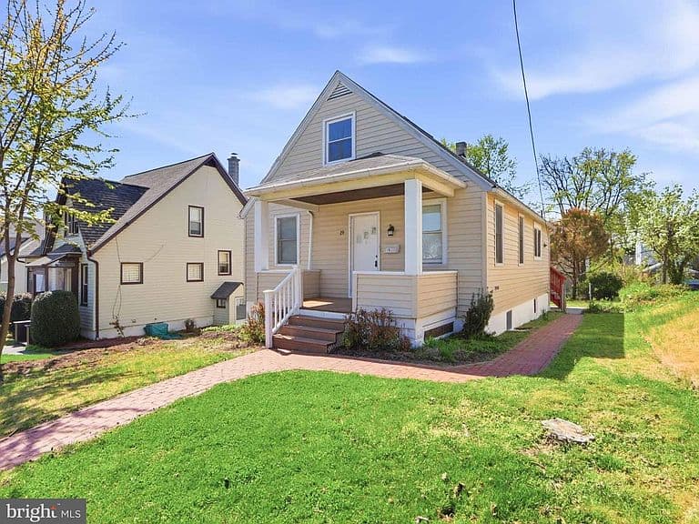 Listing photo 3