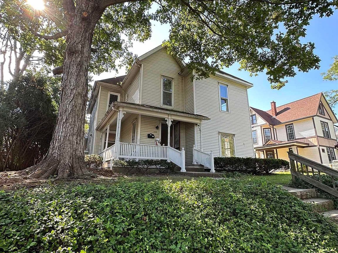 Primary listing photo