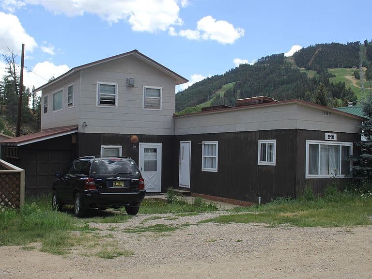 Listing photo