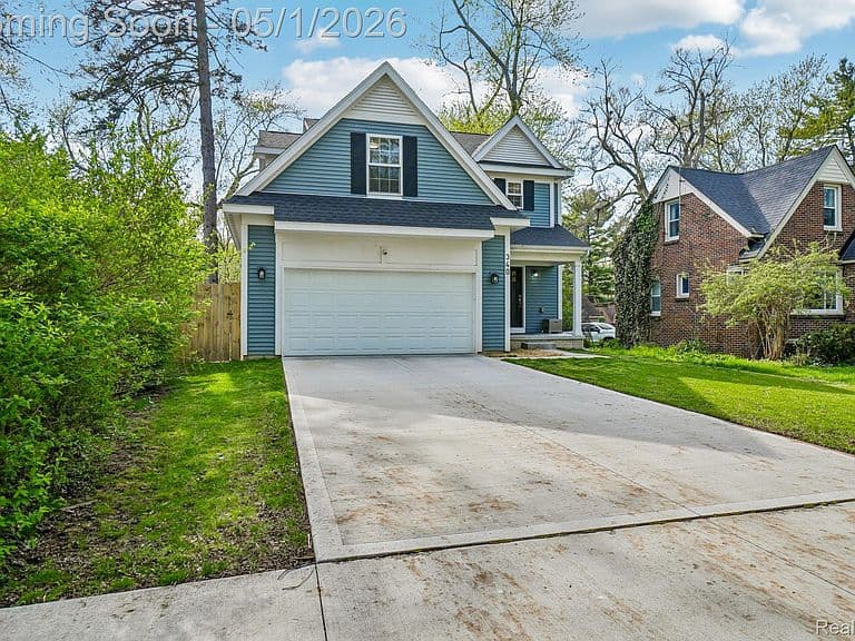 Listing photo 2