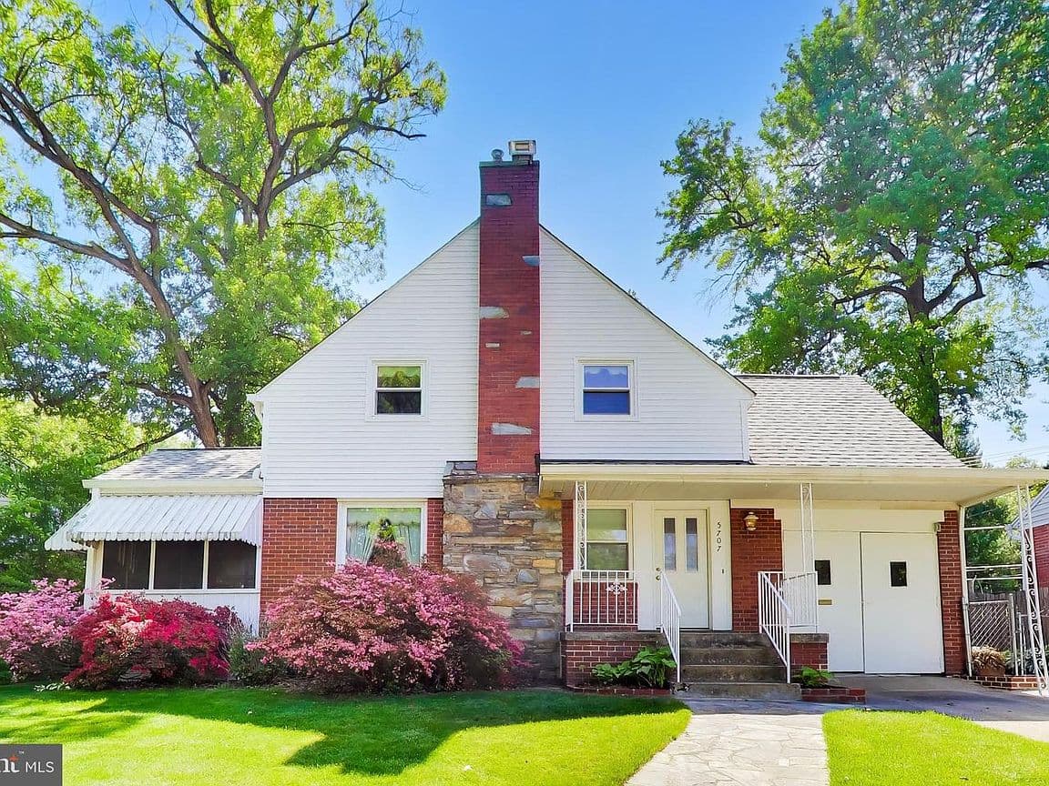 Primary listing photo