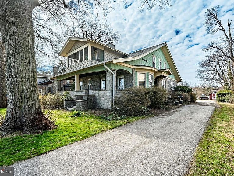 Listing photo 4