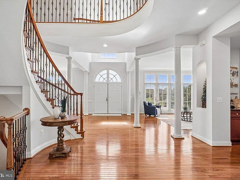 Listing photo 4