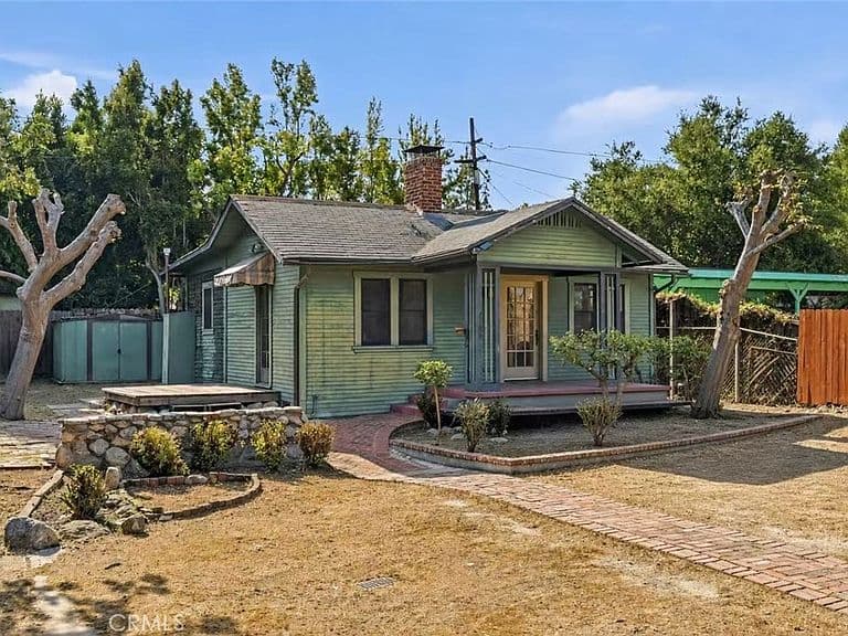 Listing photo 5