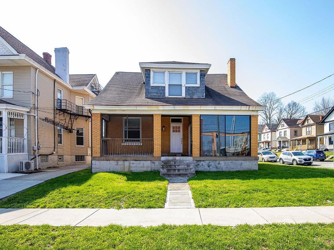 Primary listing photo