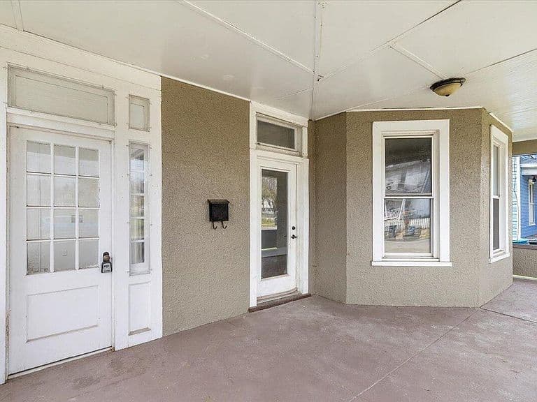 Listing photo 4