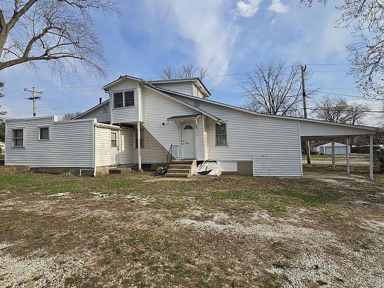Listing photo 4