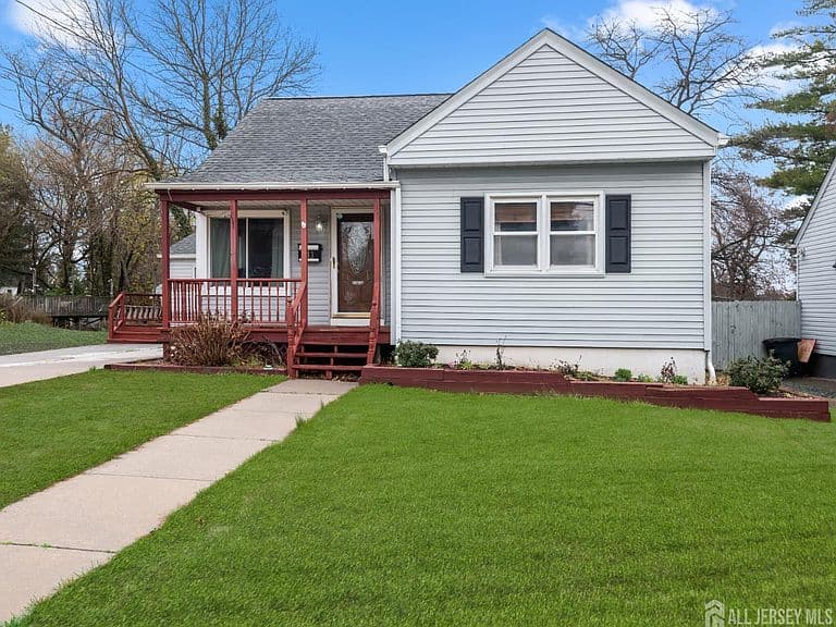 Listing photo 4