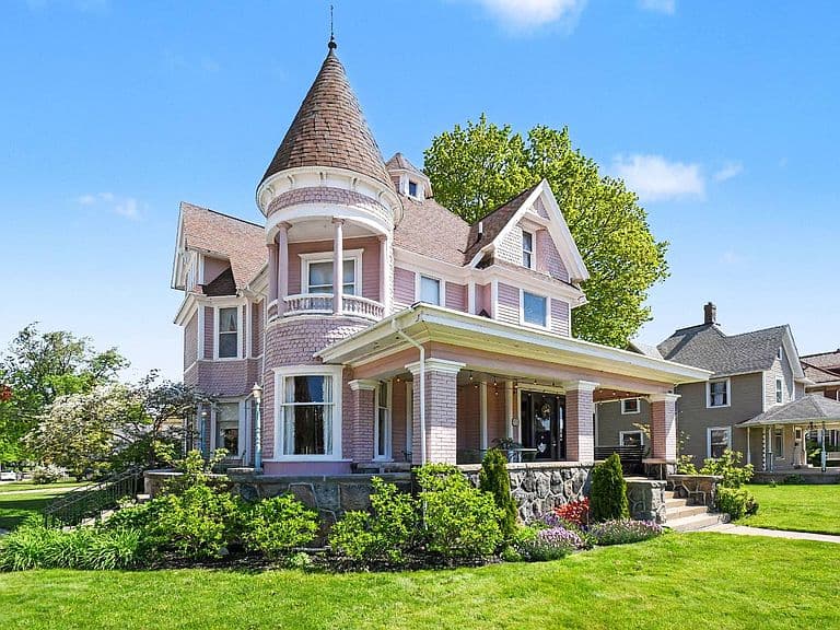Listing photo 4