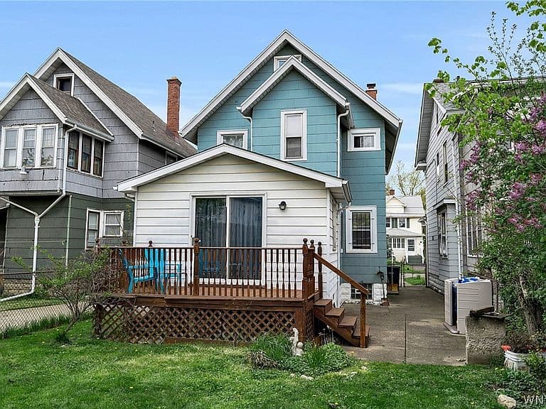 Listing photo 4